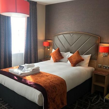 The Crown Hotel Wetherspoon Biggleswade Extérieur photo