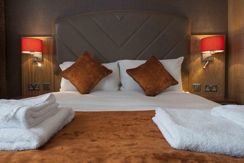 The Crown Hotel Wetherspoon Biggleswade Extérieur photo